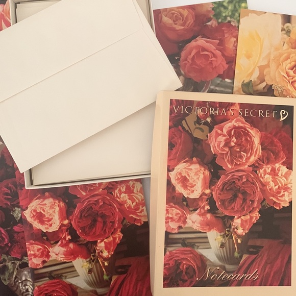 Victoria’s Secret - Notecards (7) - Picture 3 of 4